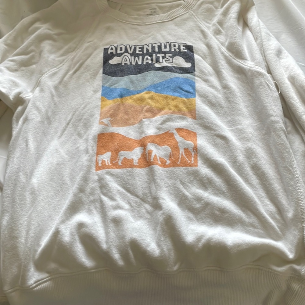 Women’s sweatshirt